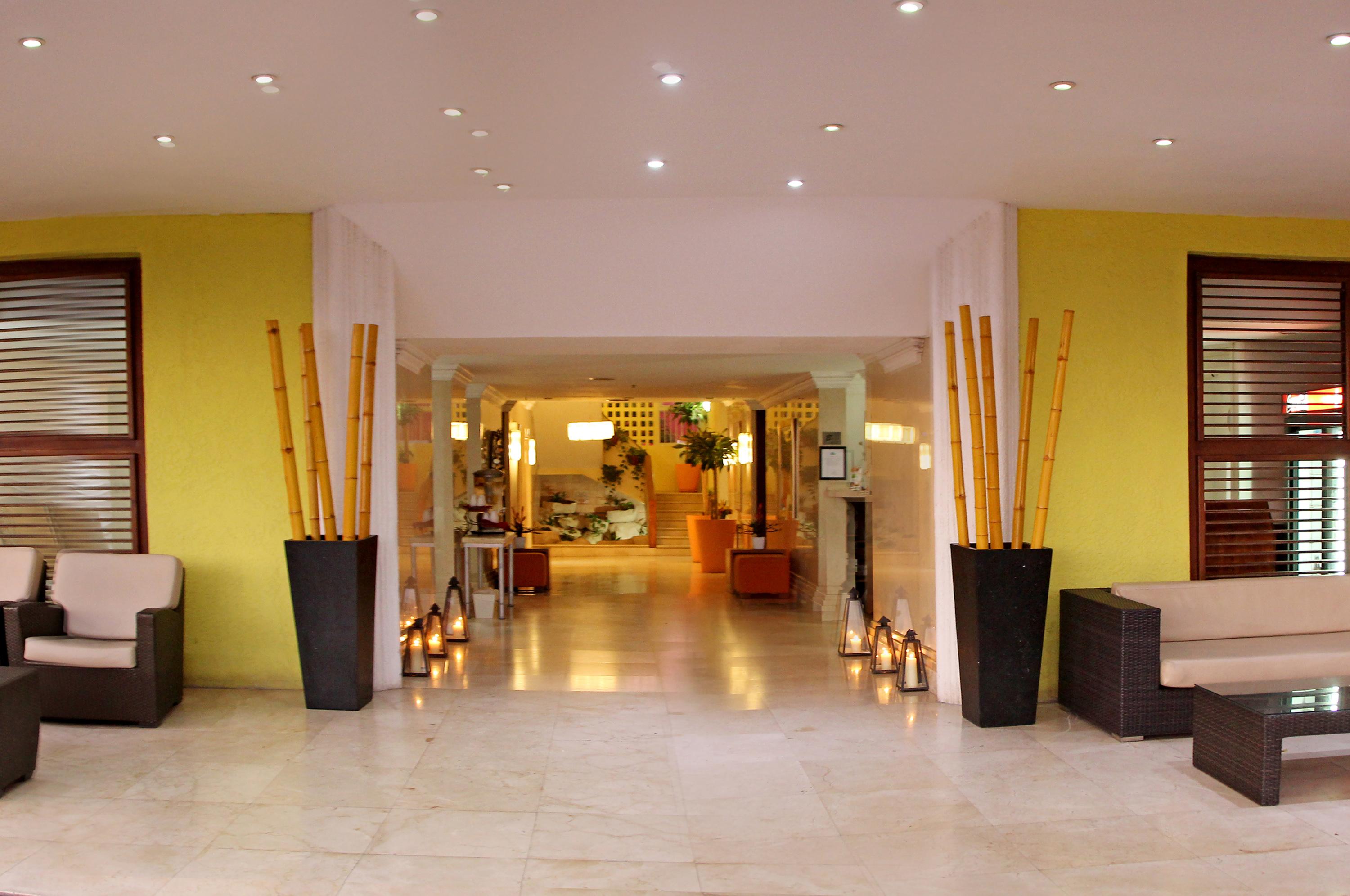 Hotel Tryp By Wyndham Aruba (Adults Only) Palm Beach Exterior foto
