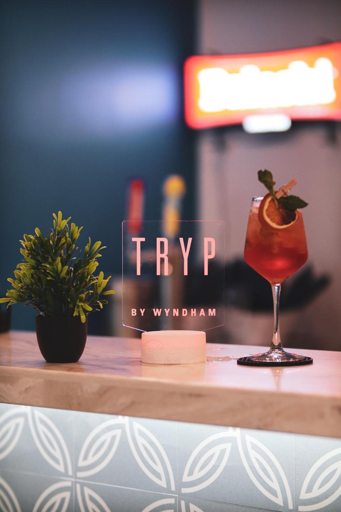 Hotel Tryp By Wyndham Aruba (Adults Only) Palm Beach Exterior foto